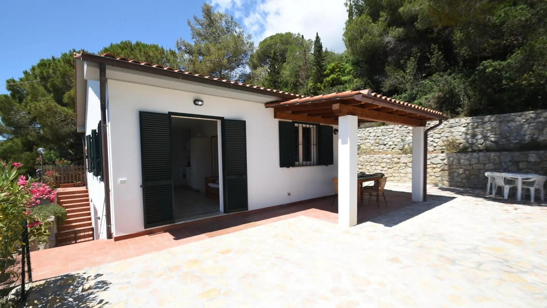 Apartament Villino Ginestra - Zona Mare Con Giardino Marina di Campo 0*,  Włochy
